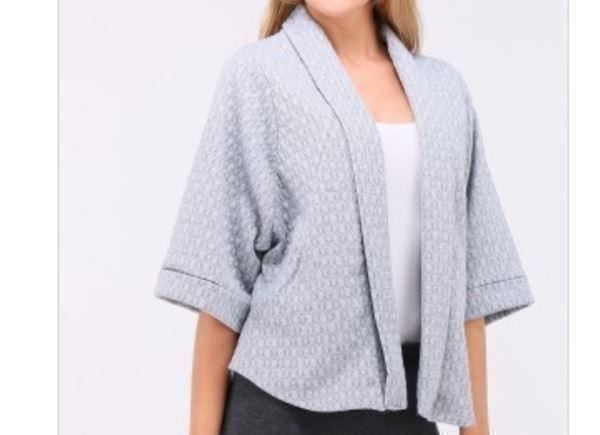 Giacche: Veste noire manche chauve souris – Nuovo e nell'imballaggio originale da Petit-Lancy venduto da mina222 2
