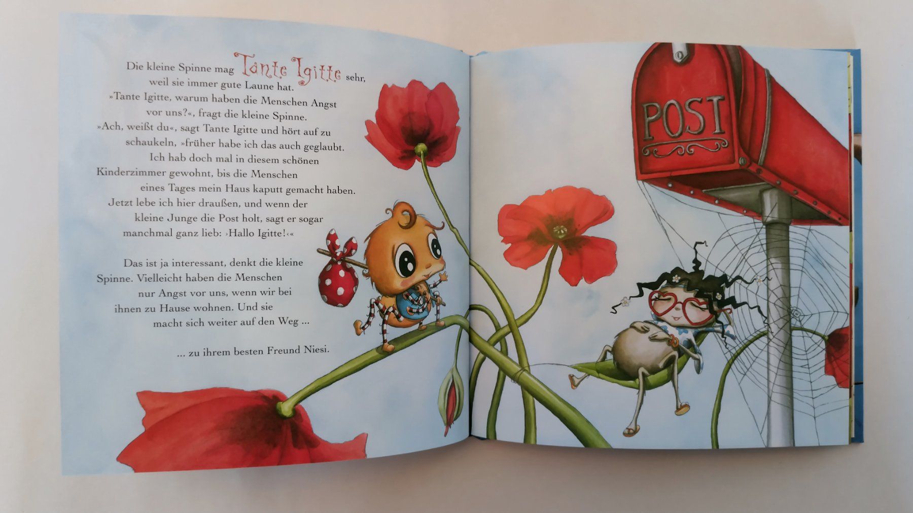 Libri: Die kleine Spinne Widerlich - Bilderbuch Midi-Format – Nuovo (secondo la descrizione) da Bellach venduto da JingleJerry 5