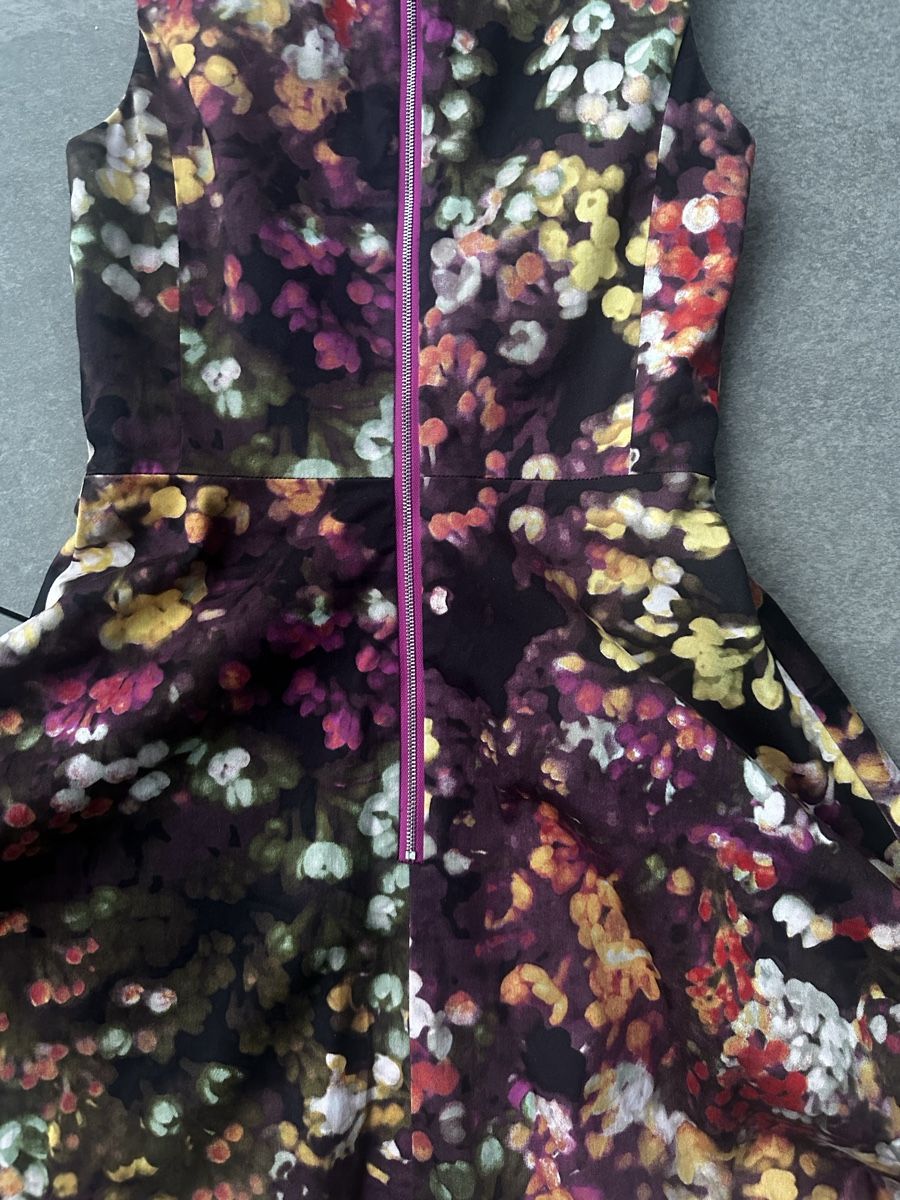 Karen Millen Vestiti: Blumenkleid Karen Millen Gr. 36 – Nuovo (secondo la descrizione) da Liestal venduto da ell_6xc7 5