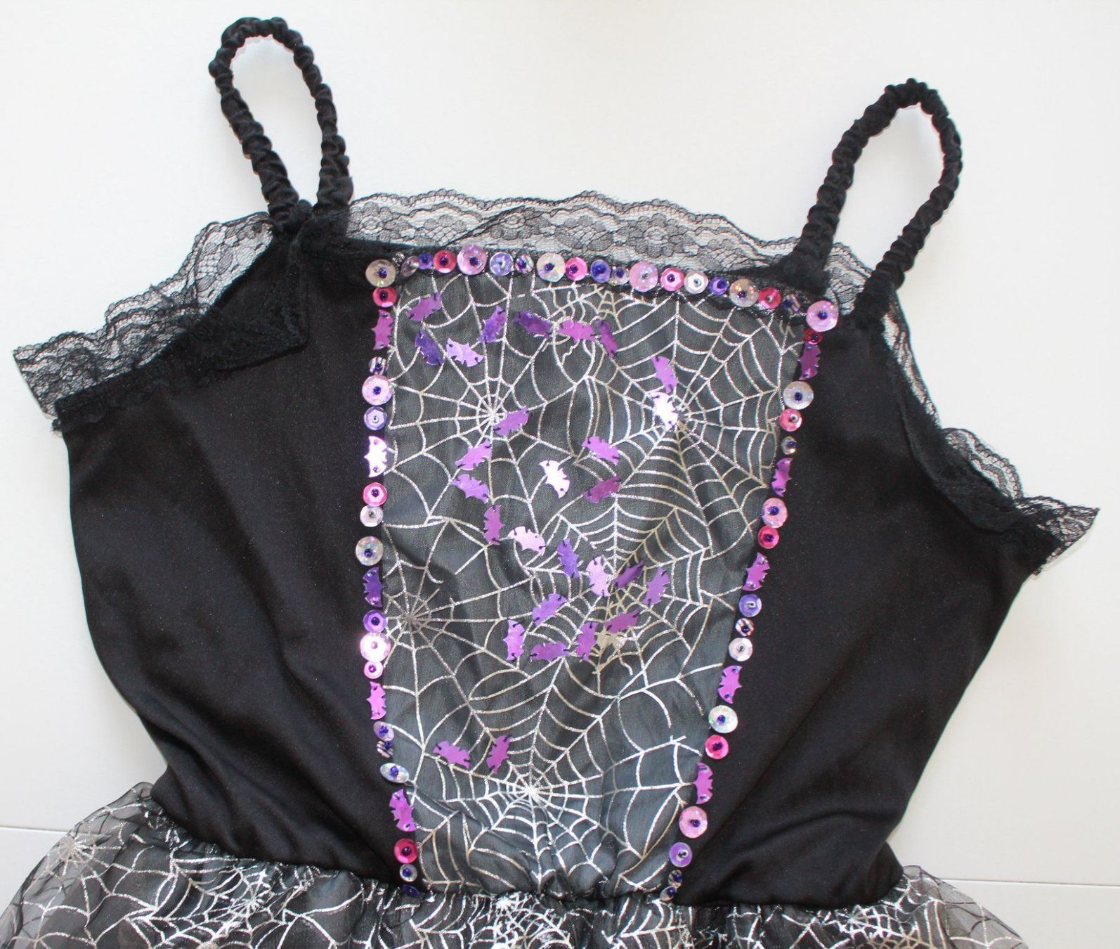Costumi: Costume sorcière / Hexe t. 5 - 7 ans – Usato da Peseux venduto da CoolShoping 3