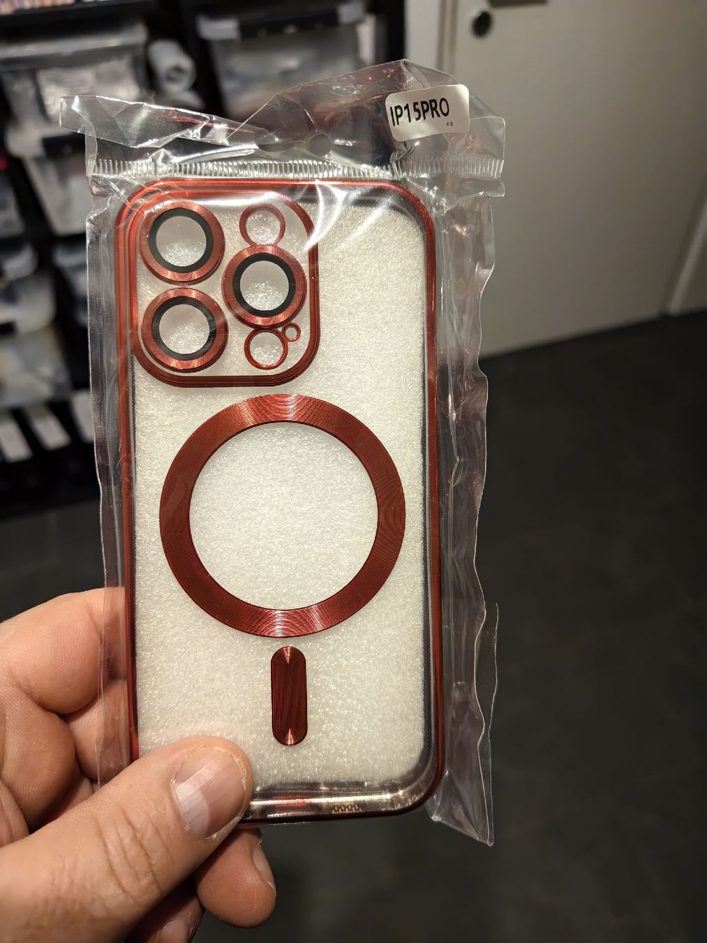 Apple Cover & Protezioni schermo: coque silicone souple iphone 15 pro – Nuovo e nell'imballaggio originale da noréaz venduto da mepla76
