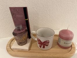 🎁 Weihnachts-Geschenkset – Duft, Tasse & Kerze