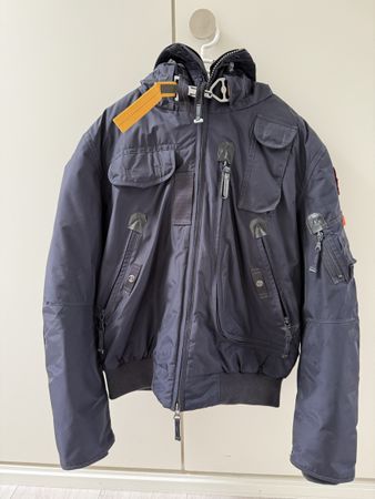 Parajumpers