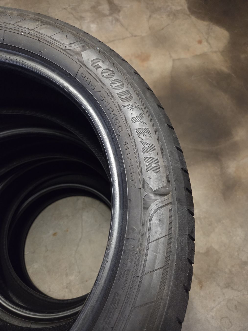 Goodyear Pneus & Kompletträder: Goodyear 19Zoll – Gebraucht aus Obfelden von haech2011