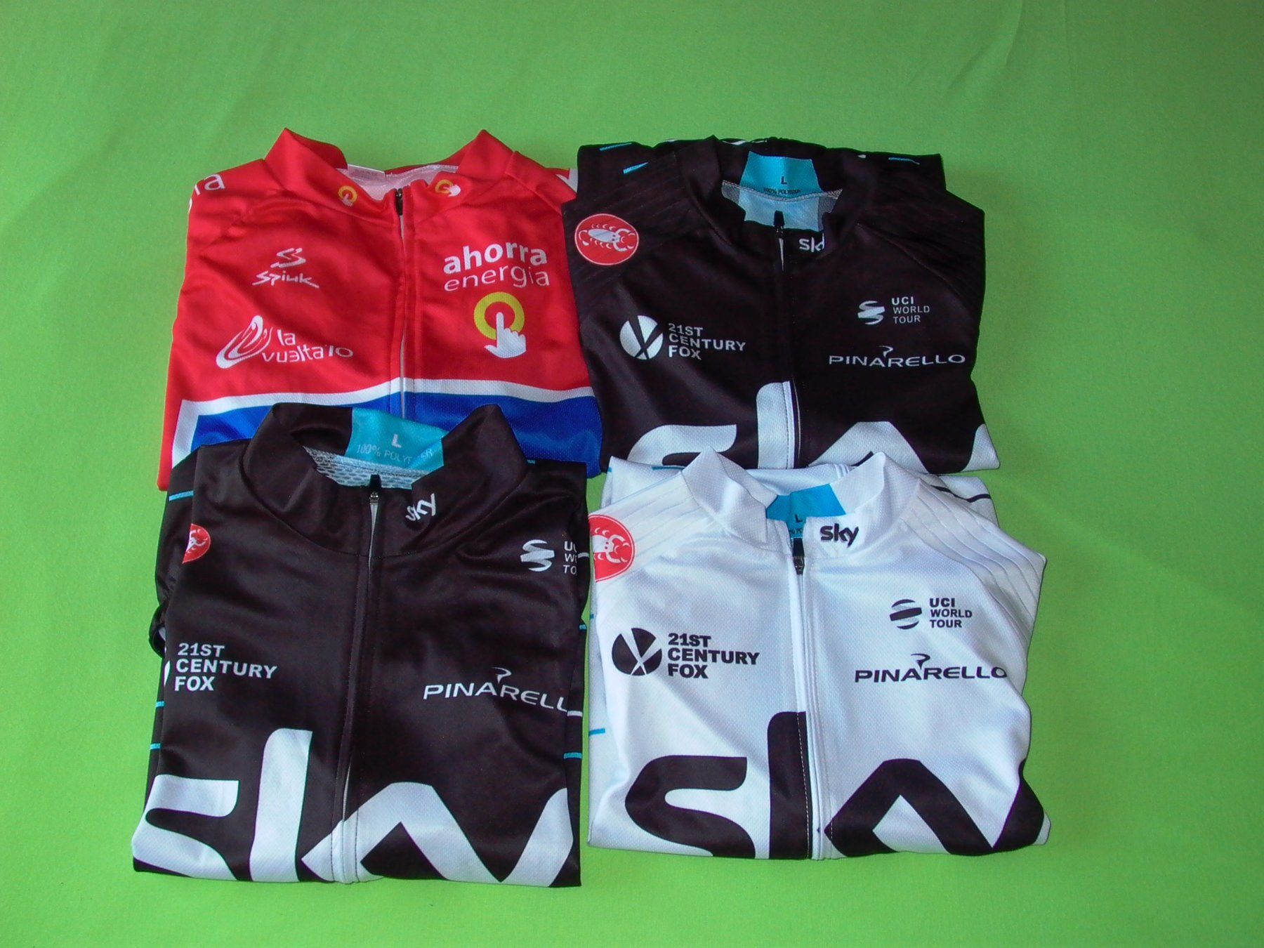 Canottiere & Pantaloni: Maglie da ciclismo SKY non originali – Usato da Calpiogna venduto da maloernox