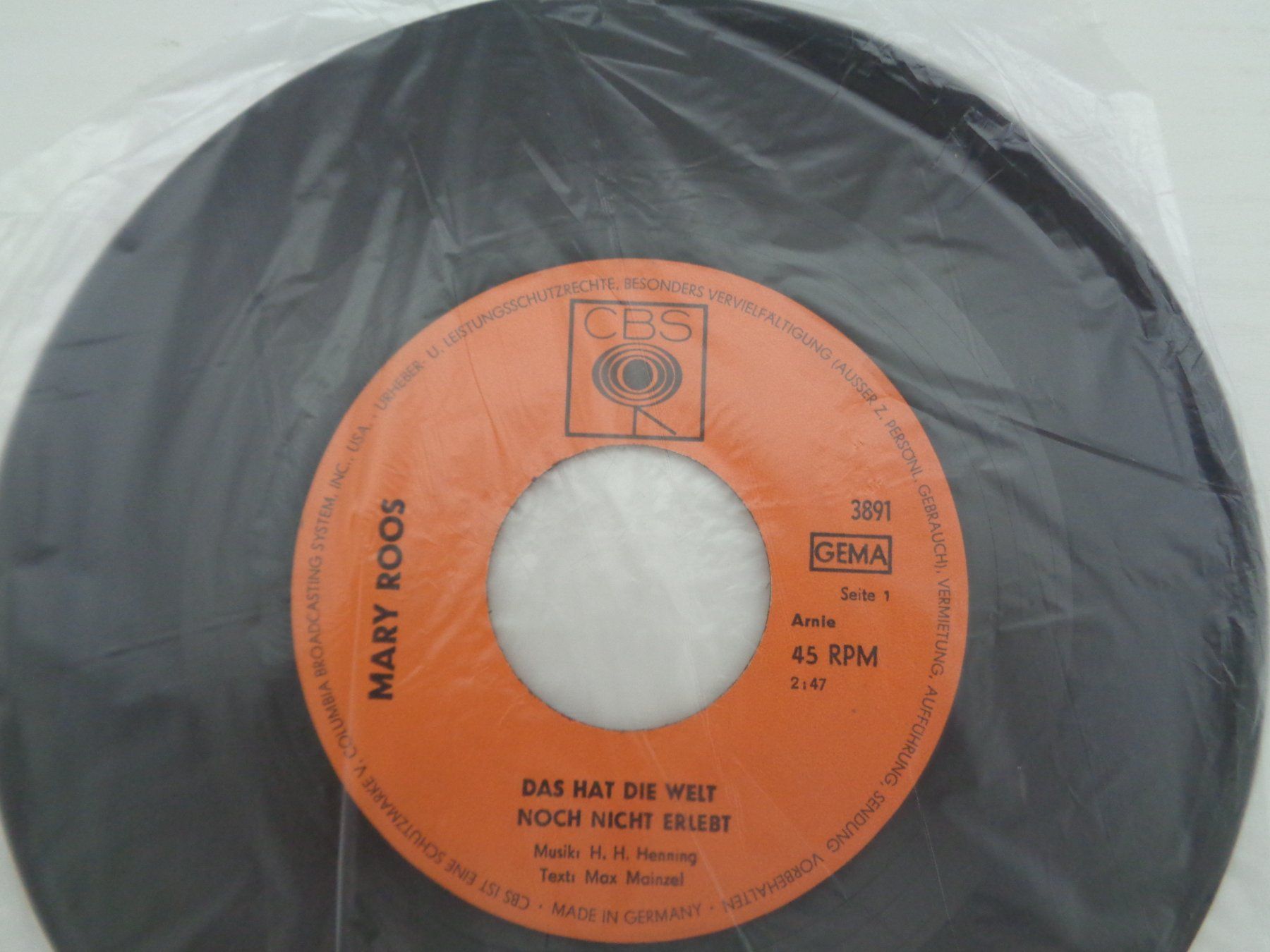 Dischi in vinile: 11 Vinyl Singles -2x M. Mathieu - 4x Adamo - 5x Mary Roos – Usato da Chur venduto da omonia 5