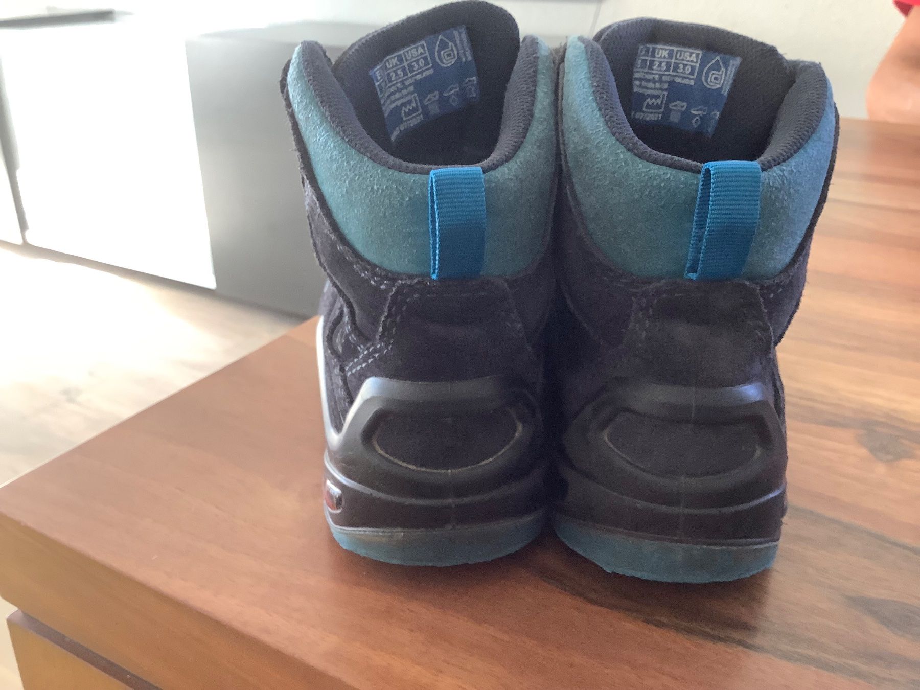 Schuhe für Jungen: Robuster Kinderschuh Gr. 35 – Gebraucht aus Full-Reuenthal von Firu 2