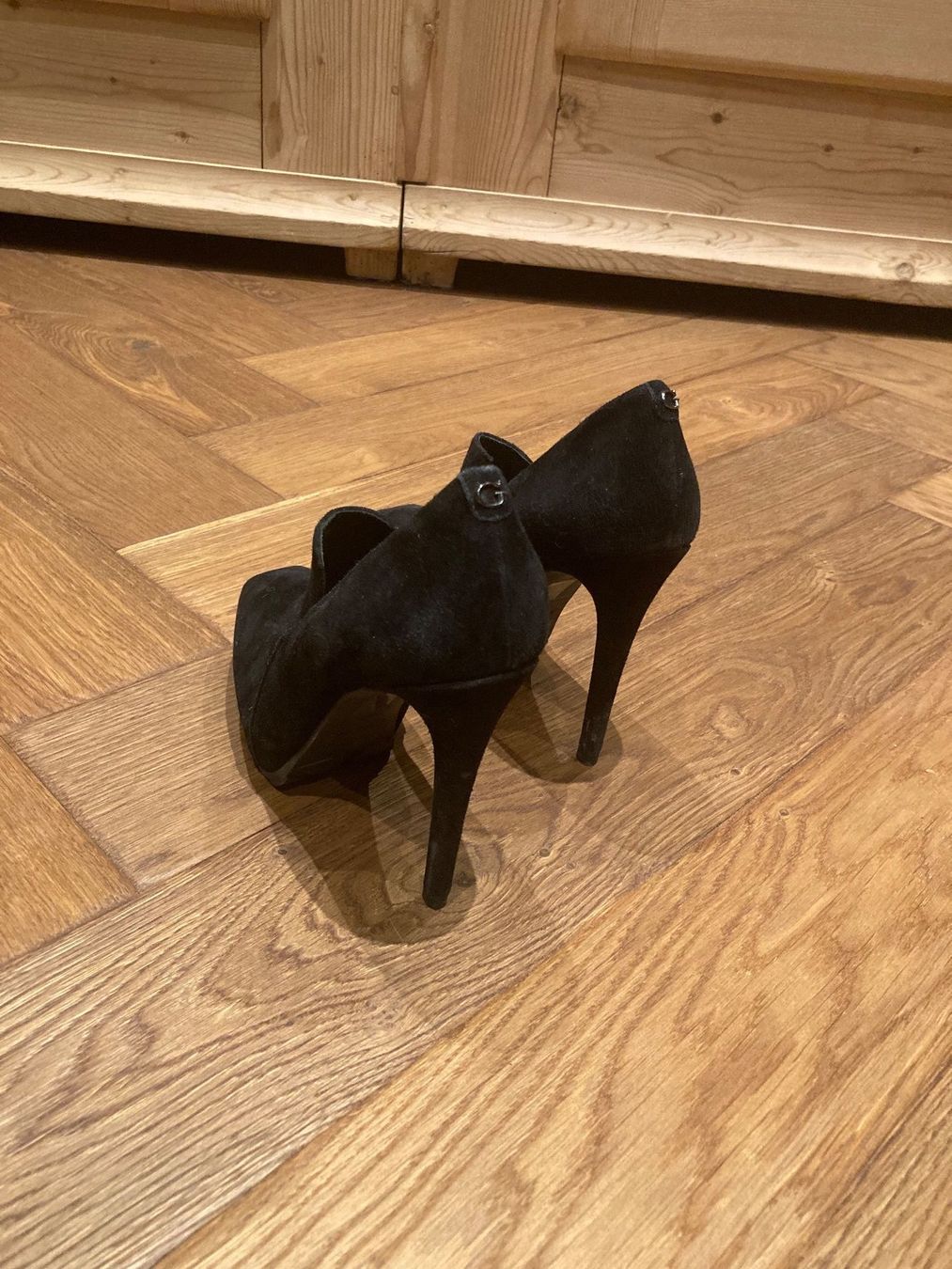 Guess Chaussures femmes: High Hells – D'occasion à Rorschach par Loonimuh 2