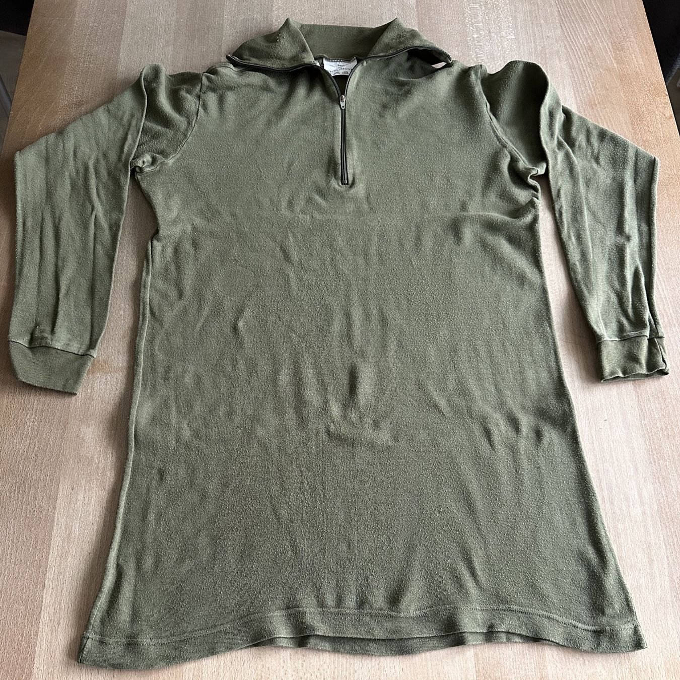 Schweizer Armee T-shirt: Gnägi Militär-Leibchen Original – Usato da Hergiswil NW venduto da hpb_9bvx 3