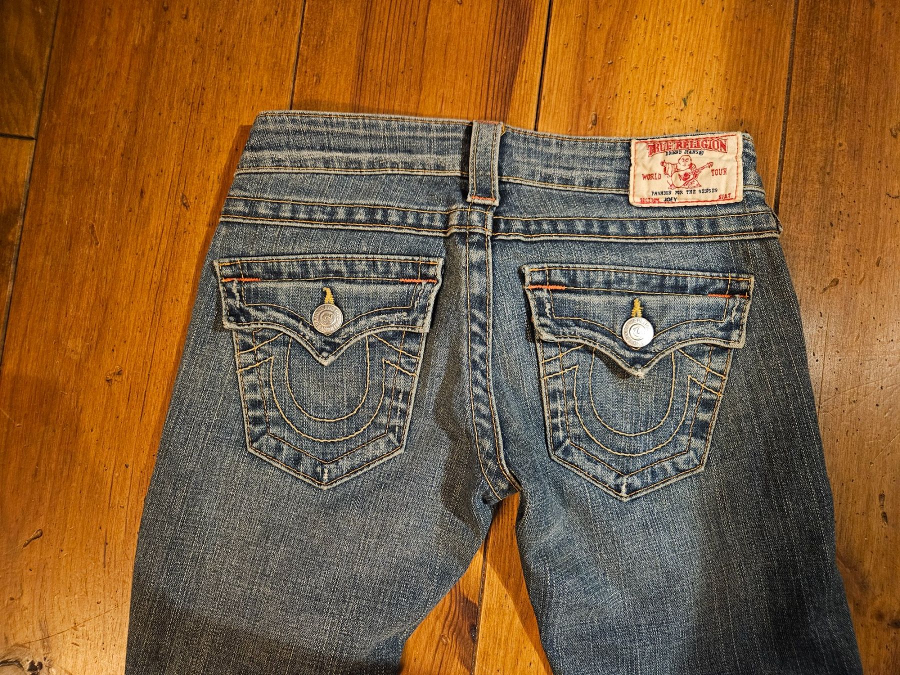 True Religion Jeans: True Religion Jeans, Low-waist – Nuovo (secondo la descrizione) da Obfelden venduto da IDA_secondhand 6