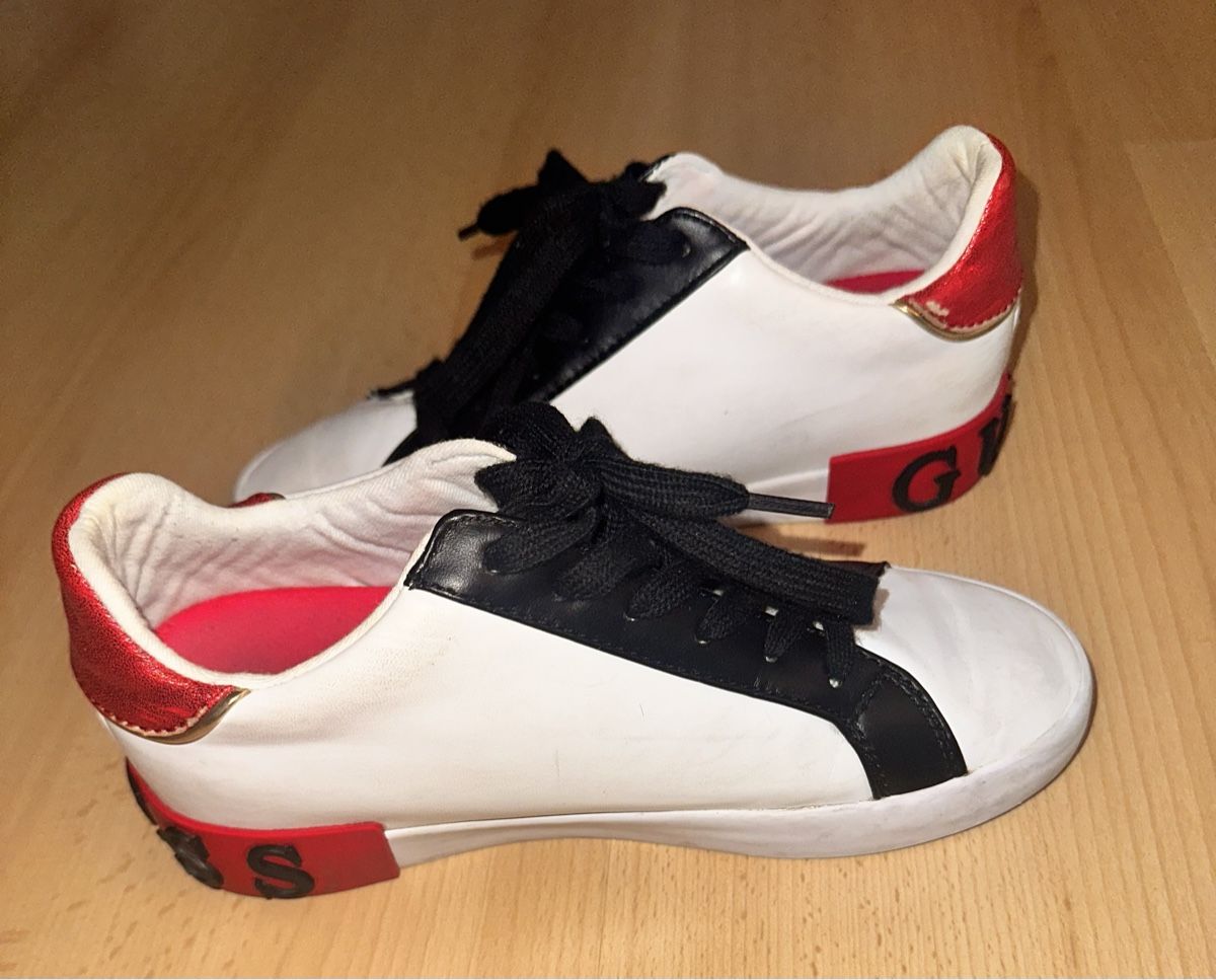 Guess Scarpe da donna: Guess Sneaker, Grösse 36 – Usato da Lampenberg venduto da Graziella_ 4