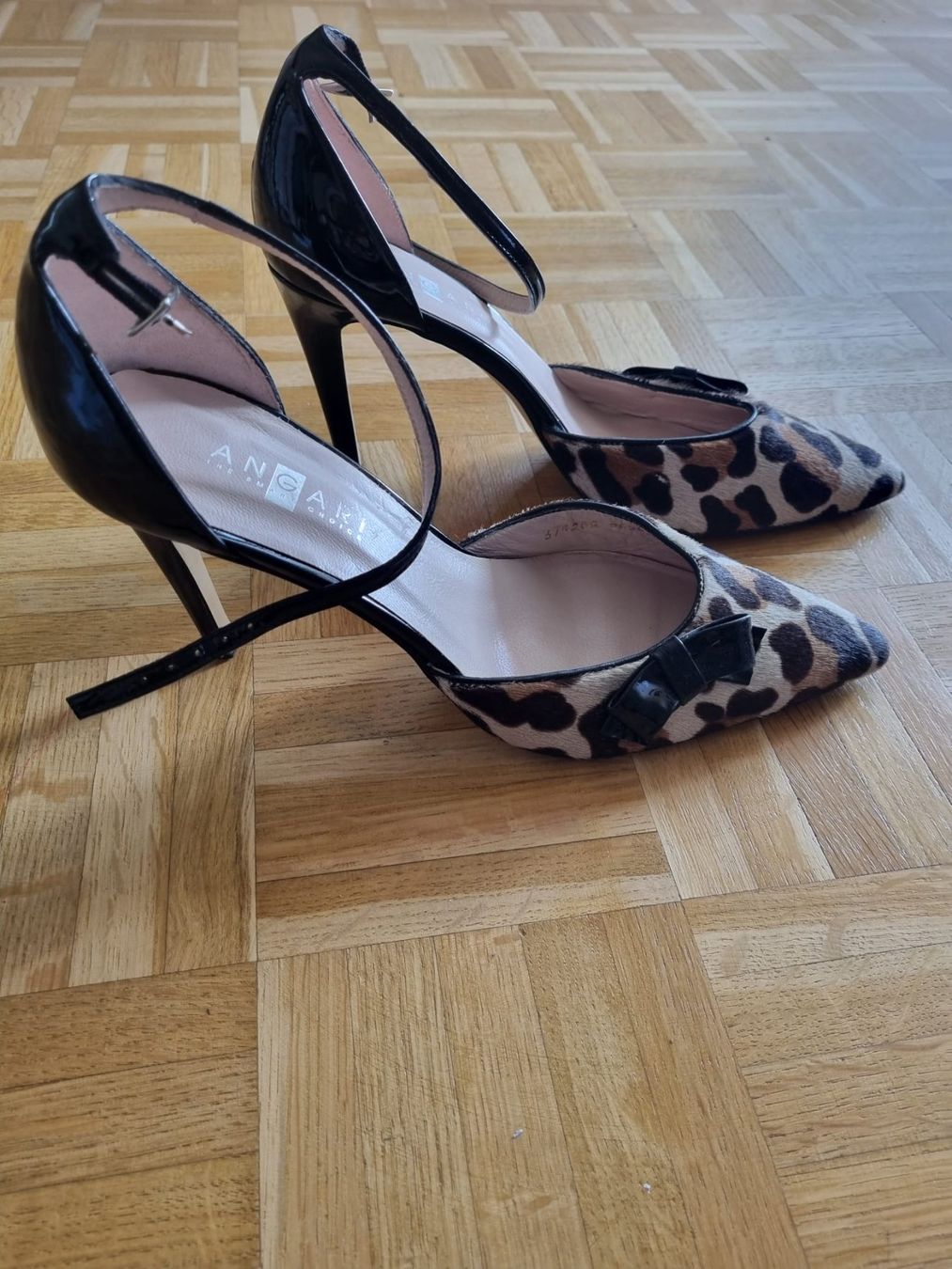 Scarpe da donna: Angari Pumps Grösse 40 – Usato da St. Gallen venduto da mania03 1