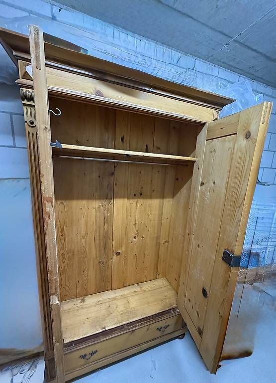 Armadi: Bauernschrank – Usato da Niederrohrdorf venduto da Bambam66 2