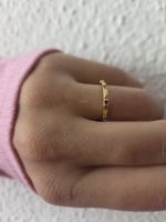925 Silberring goldenfarbig mit kleinen blauen Steinen