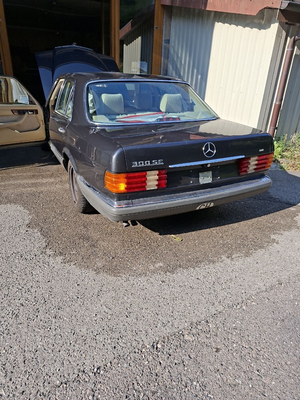 Mercedes-Benz Autos: Mercedes Benz 300 SE – Gebraucht aus Coeuve von mat_9w2y 5