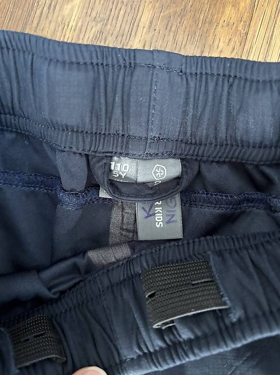 Pantaloni: Regenhosen 110 – Usato da Biglen venduto da Joel017 1