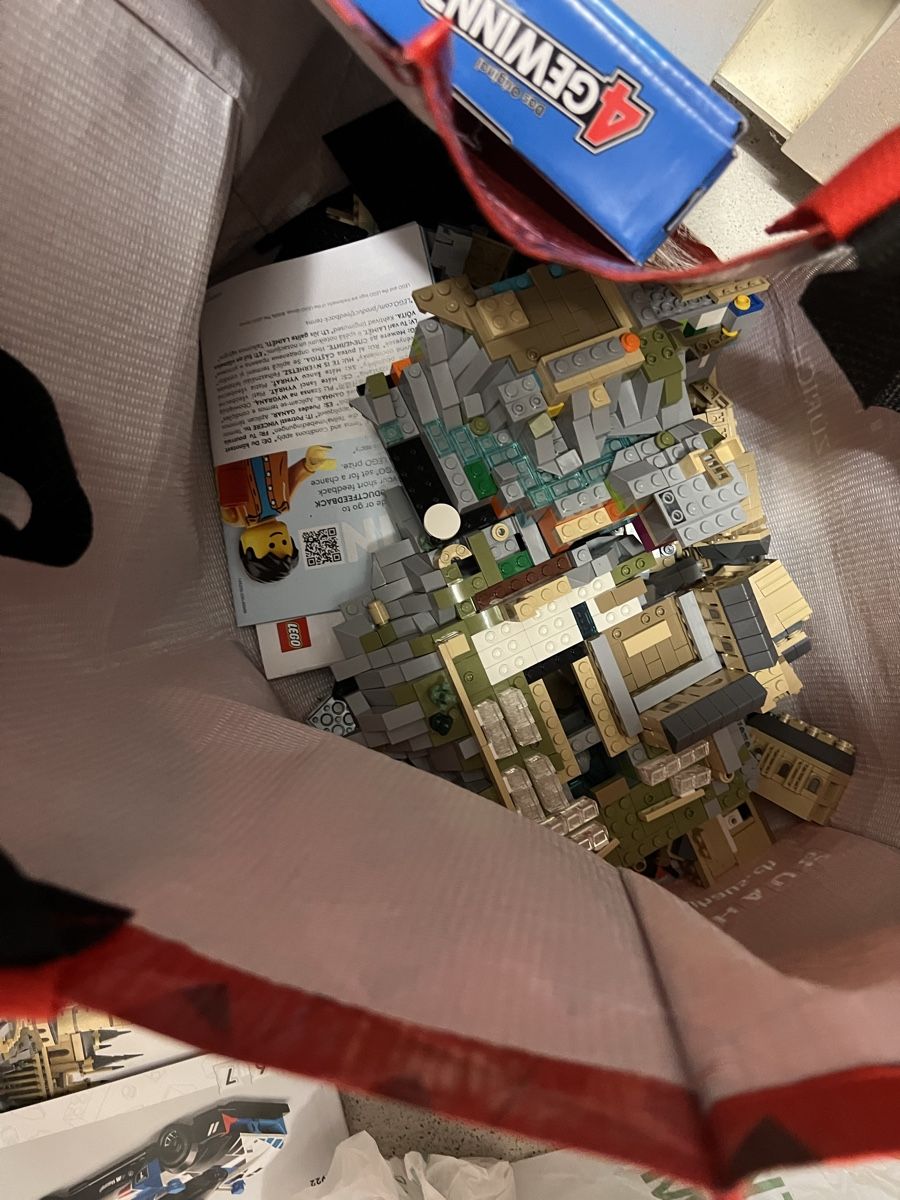 Lego Jouets: Lego Harry Potter Schloss – D'occasion à Gamprin-Bendern par Seller_FL 1