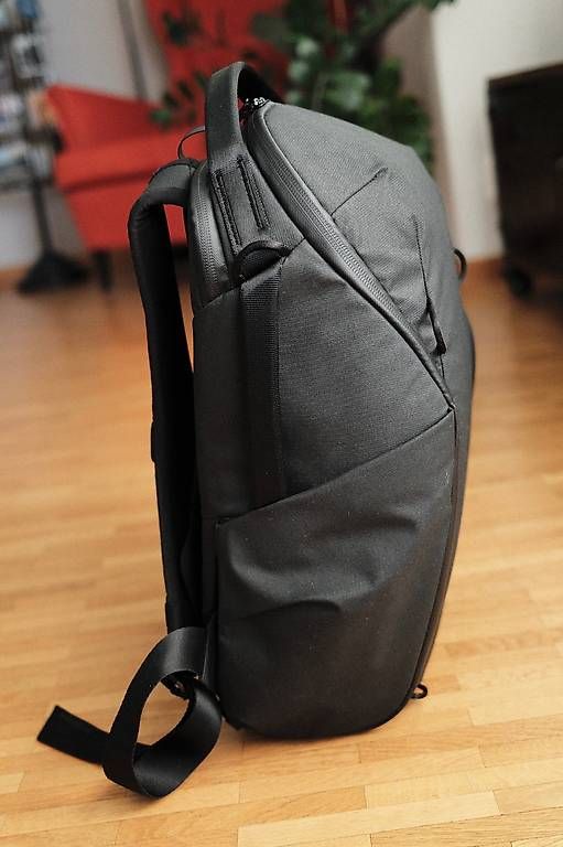 Peak Design Sacs à dos: Peak Design Everyday Backpack Zip 15l noir – D'occasion à Prilly par Johnny_Boy456 2