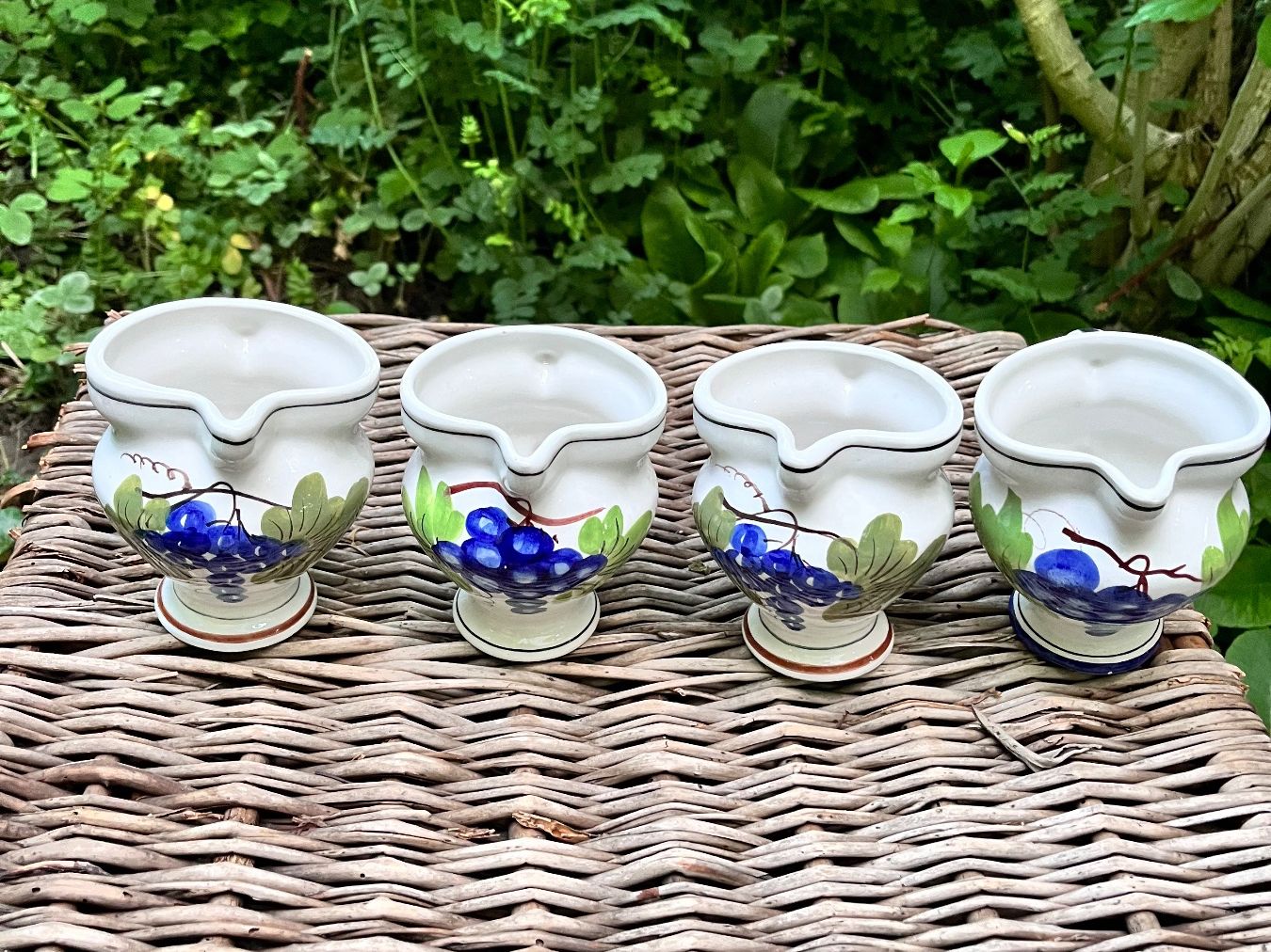 Caraffe: Alte schöne Krugles "Trauben" 4 stk – Usato da Möhlin venduto da mil_h55x 6