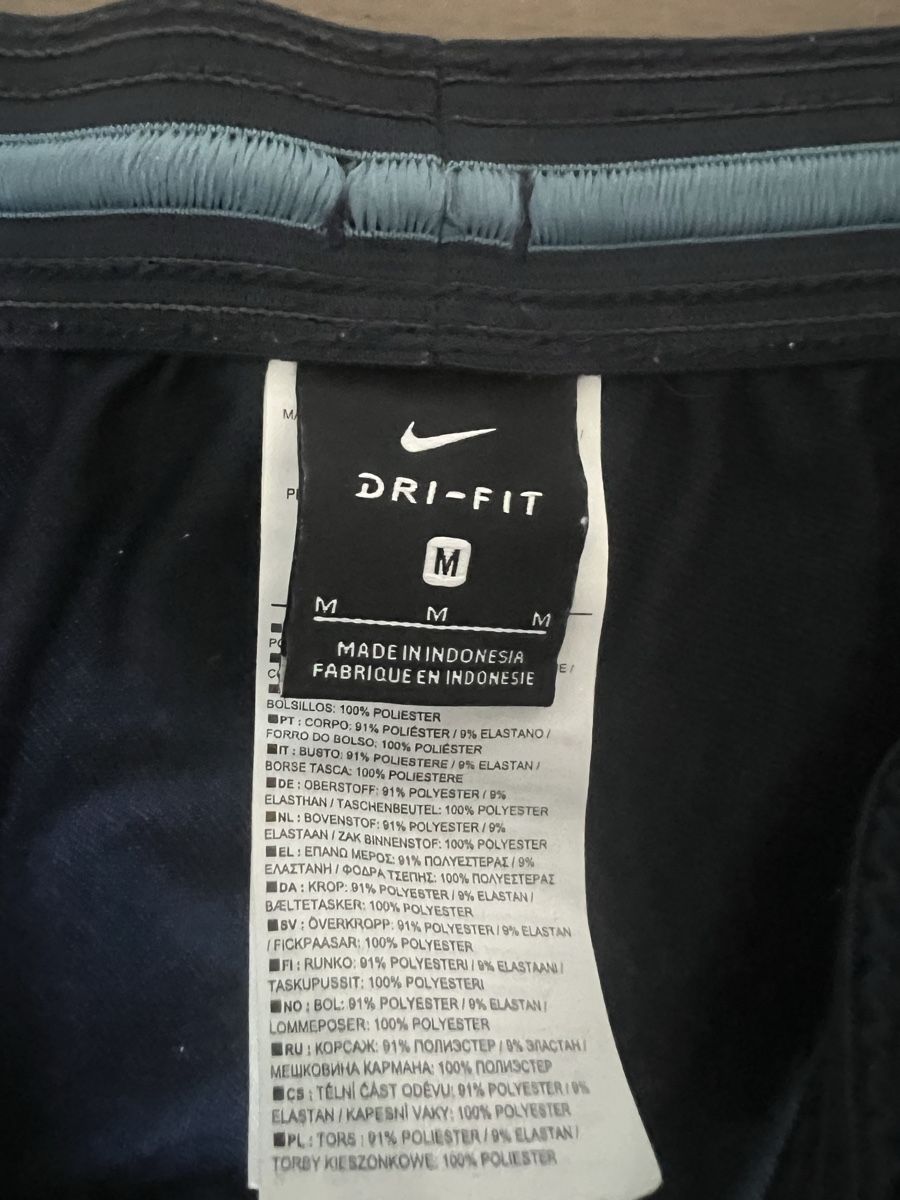 Nike Pantaloni: Training Nike Chelsea | taille M – Usato da Morges venduto da lui_knr8 1