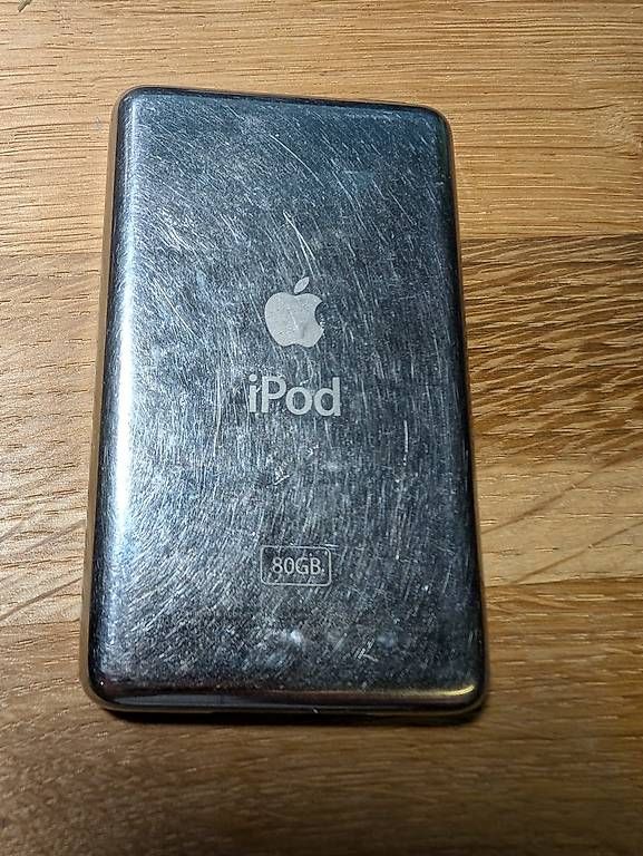 Apple Tragbarer Mediaplayer: Apple iPod Classic 80GB inkl. Ladekabel – Gebraucht aus Gommiswald von Derbeth01 2