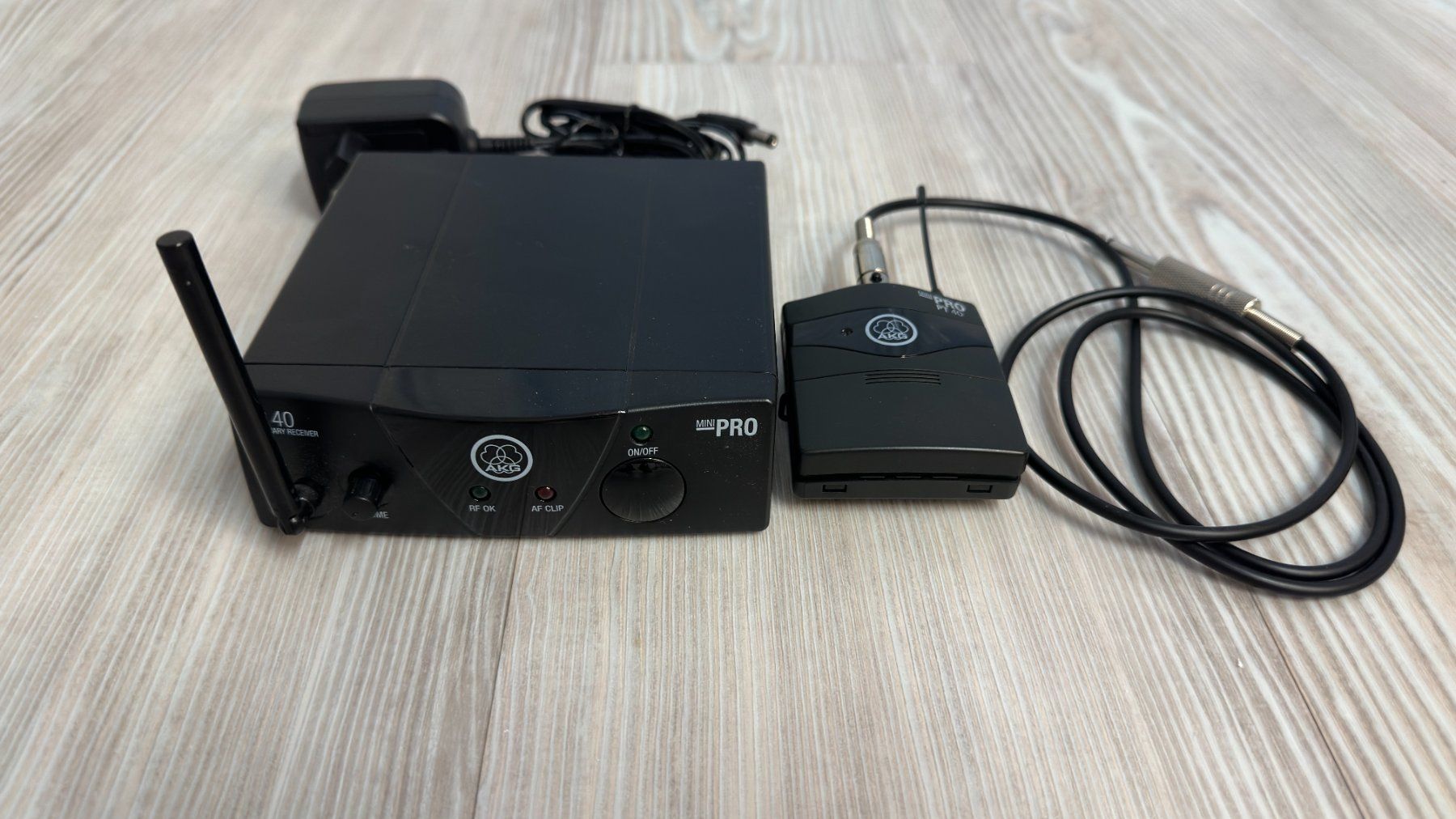 Radiocomunicazione: AKG WMS 40 MINI Instrumental Set – Usato da Gretzenbach venduto da Mega56 3