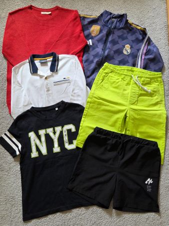 Paket mit Kleidung 140