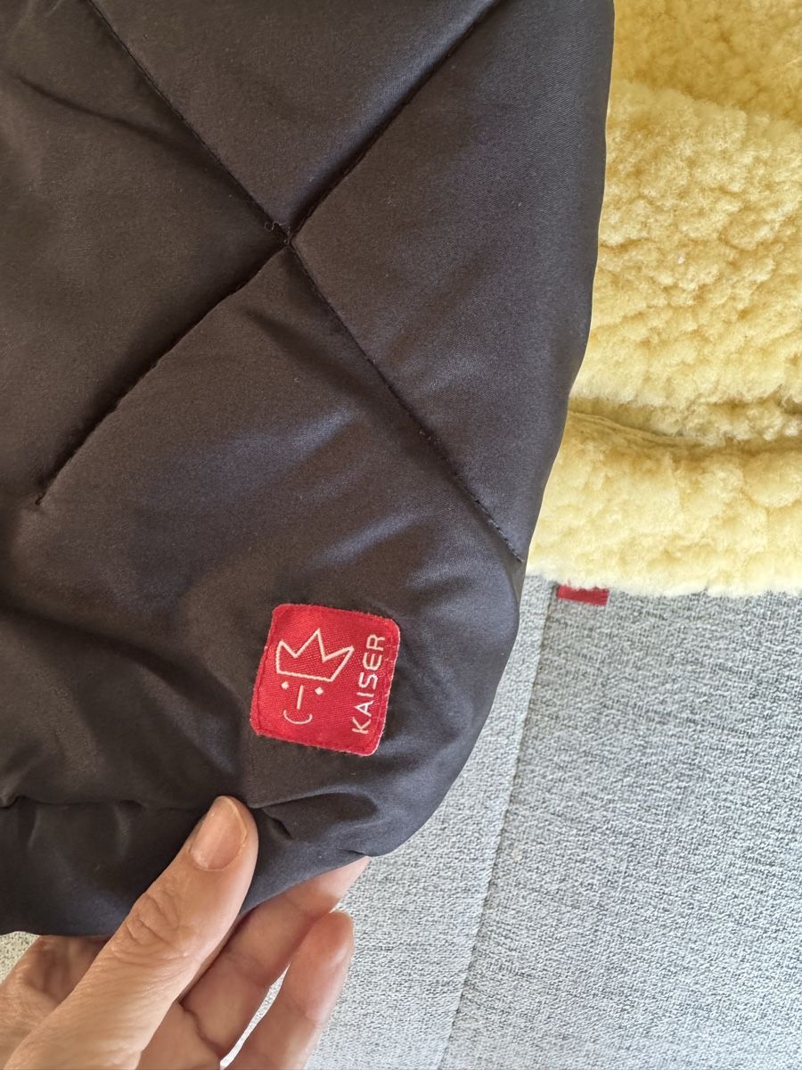 Kaiser Sacchi a pelo: Universal Winter-Fusssack mit Lammfelleinlage – Usato da Rüschlikon venduto da Jenniferzuerich
