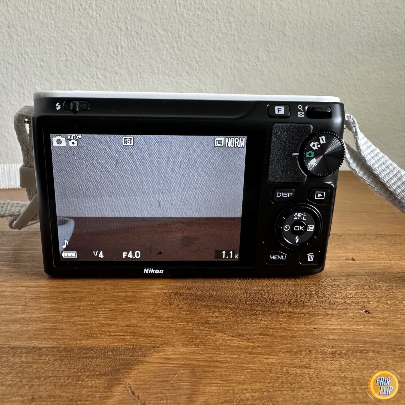 Nikon Appareil photo: Nikon J1  Kamera – D'occasion à Luzern par fairflip 2