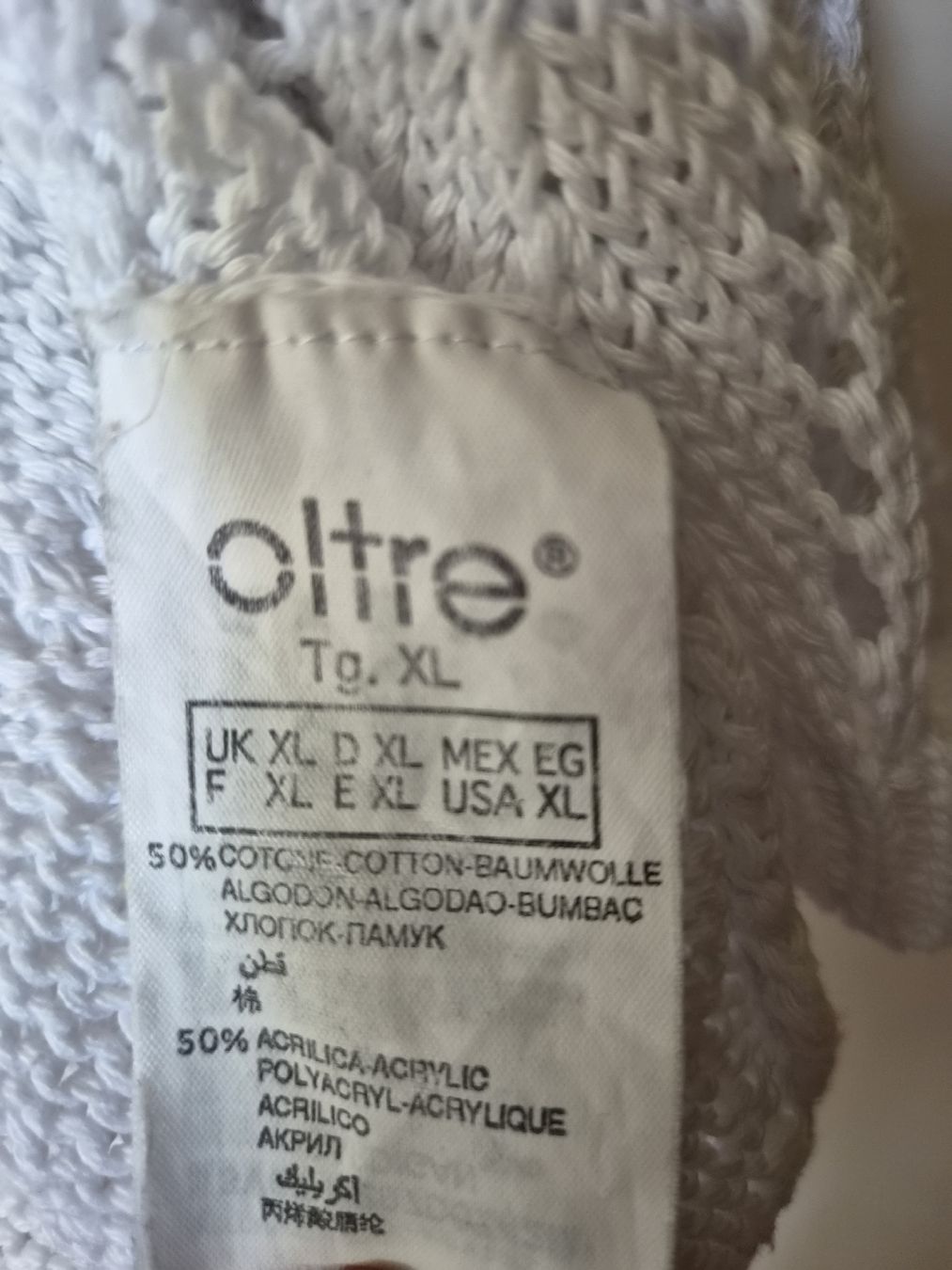 Leibchen & Hosen: Marca Oltre XL, cottone e acrilico 50%. – Gebraucht aus Bern von Eleutheriade