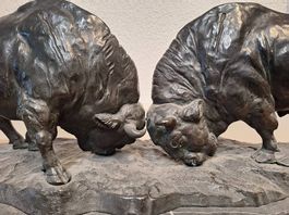 Bronzeskulptur Milo' Bull Bronze