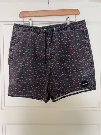 SHORTS / BOARD SHORTS by RVCA