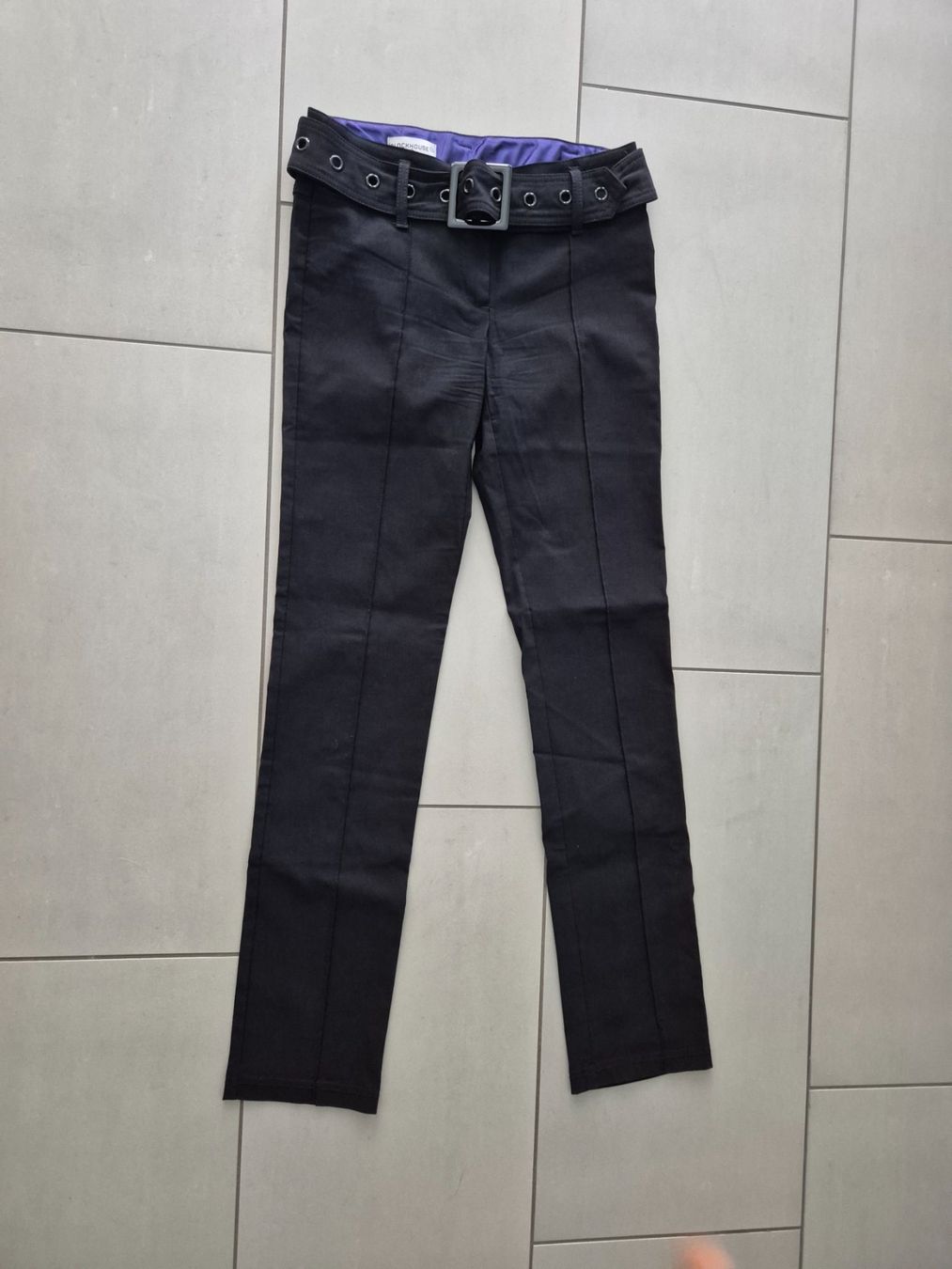 Pantaloni: Schwarze Hosen Clockhouse – Usato da Oberentfelden venduto da Natallia.