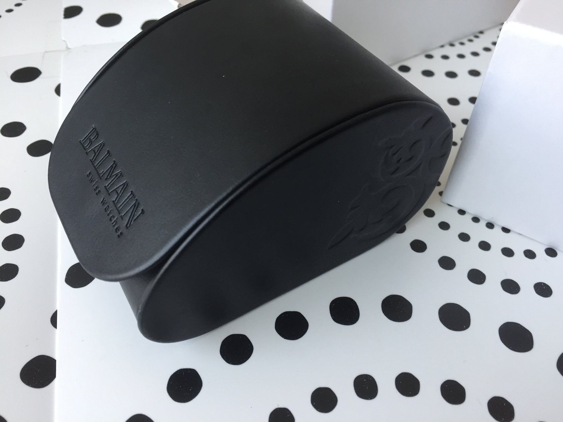 Balmain Scatole porta orologi: PIERRE BALMAIN ORIGINAL - WATCH CASE BOX ECRIN ETUI !!! – Nuovo (secondo la descrizione) da Epalinges venduto da dream-watch 2