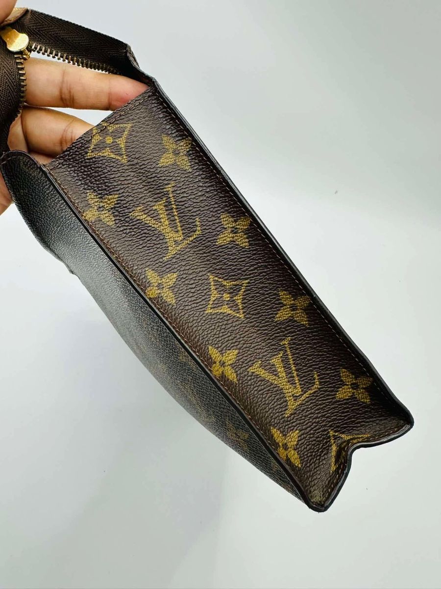 Louis Vuitton Borse: Louis Vuitton Toiletry Pouch 26 – Usato da Widnau venduto da Pukpan_99 2