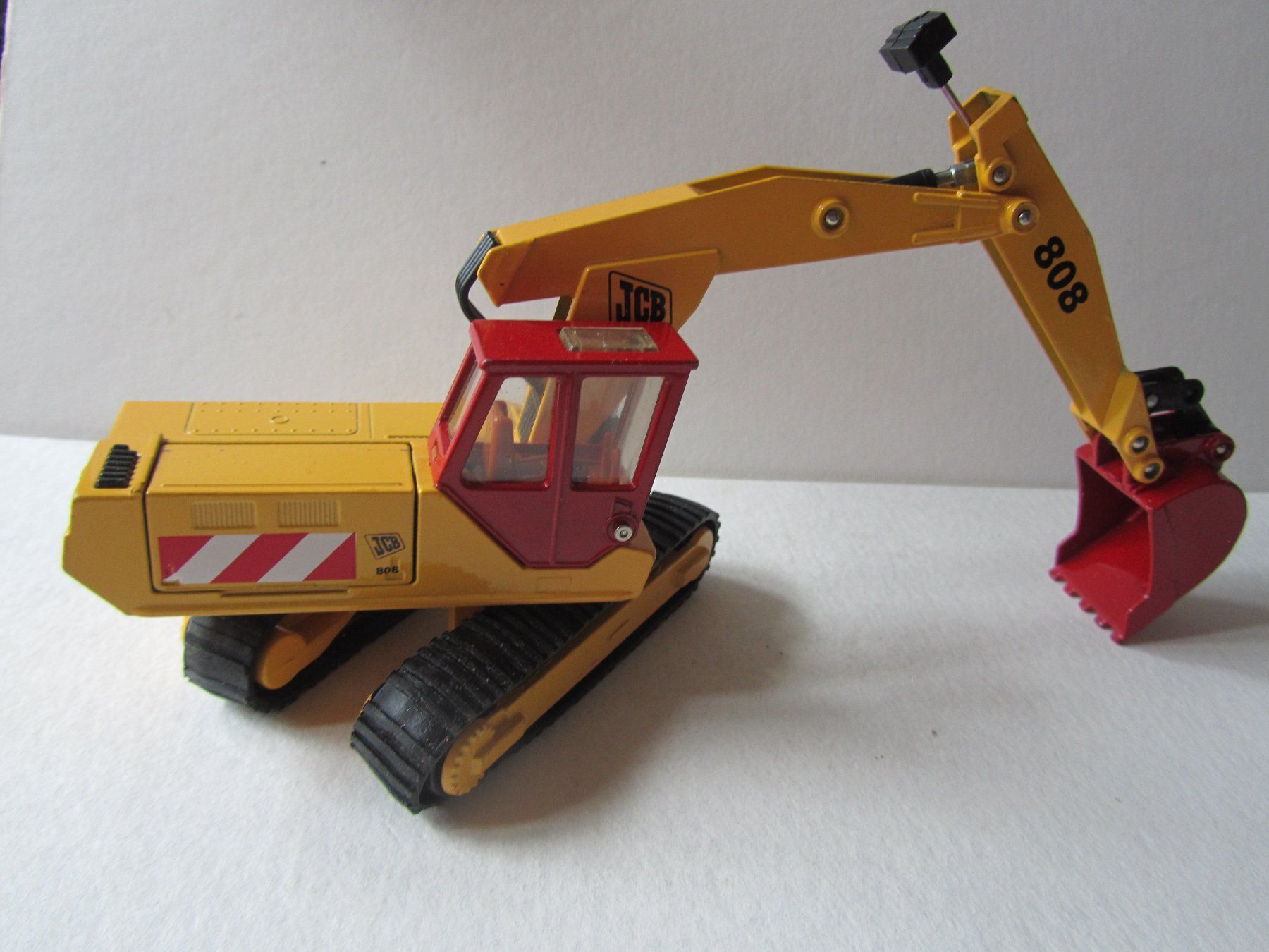 Matchbox Voitures modèles: JCB 808 Bagger, Matchbox Super Kings – D'occasion à Weiningen ZH par dietsch57 4