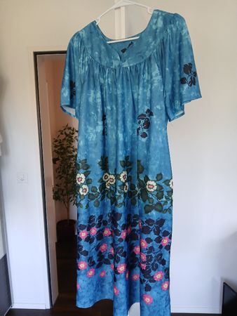 Anthony Richards Dress blue floral print size M