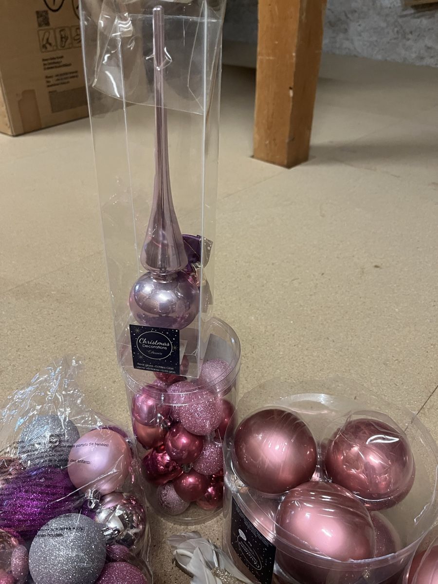 Tutte le decorazioni: Christbaumkugeln Rosa Silber – Usato da Uster venduto da Corina0111114 3
