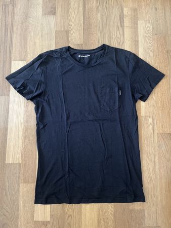 Herren T-Shirt Volcom schwarz mit Brusttasche Grösse L