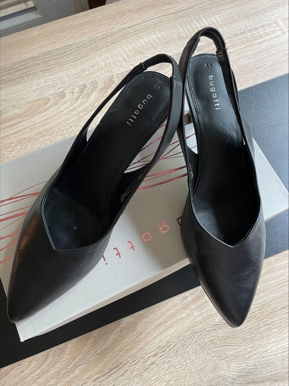 Bugatti Scarpe da donna: 123 Damen Bugatti High Heel Schuhe – Usato da Sion venduto da NoblesOfHelvetia 5
