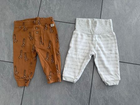 Hosen - Grösse 68 - 2 Stück - Boley Baby und La Redoute