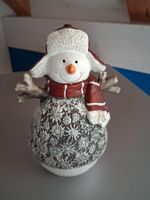 SCHNEEMANN MIT MÜTZE