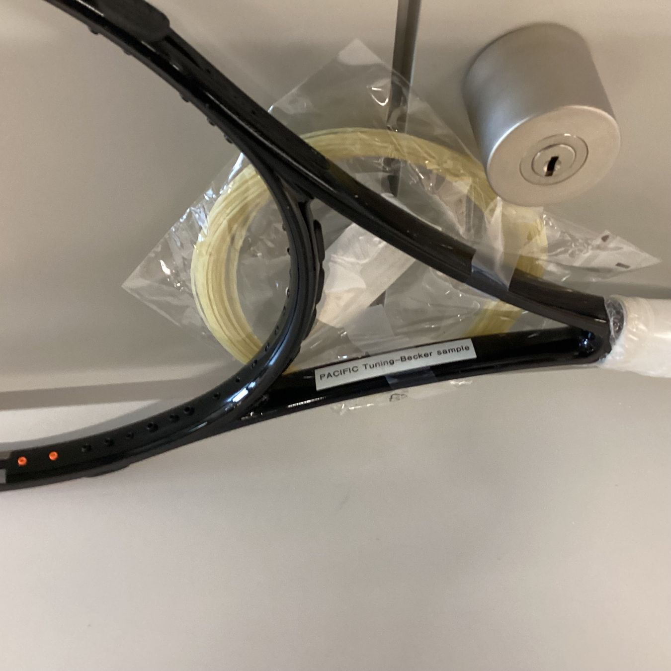 Racchette: Tennisschläger Sample Modell mit Saite -Wiitergäh – Nuovo e nell'imballaggio originale da Zug venduto da GGZatWork 3