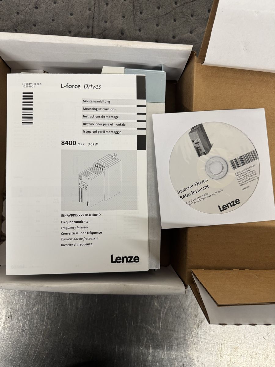 Lenze Inverter: Lenze Frequenzumrichter – Nuovo e nell'imballaggio originale da Boswil venduto da BoobieButt 1