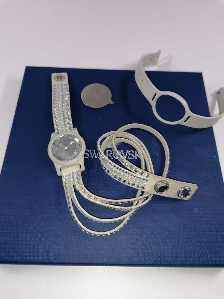 Smartwatch: Original Swarovski Fitness-Tracker – Usato da Schübelbach venduto da chinchilla84