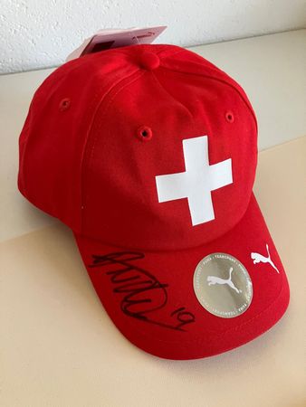 Casquette officielle de l'équipe de Suisse signé par Ndoye