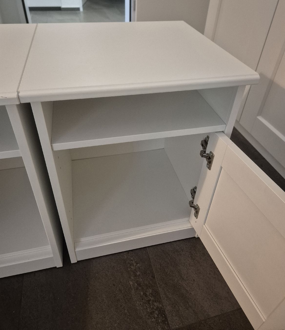 Ikea Nachttische: 2 IKEA SONGESAND ABLAGETISCHE – Gebraucht aus Niederhelfenschwil von usa001 4