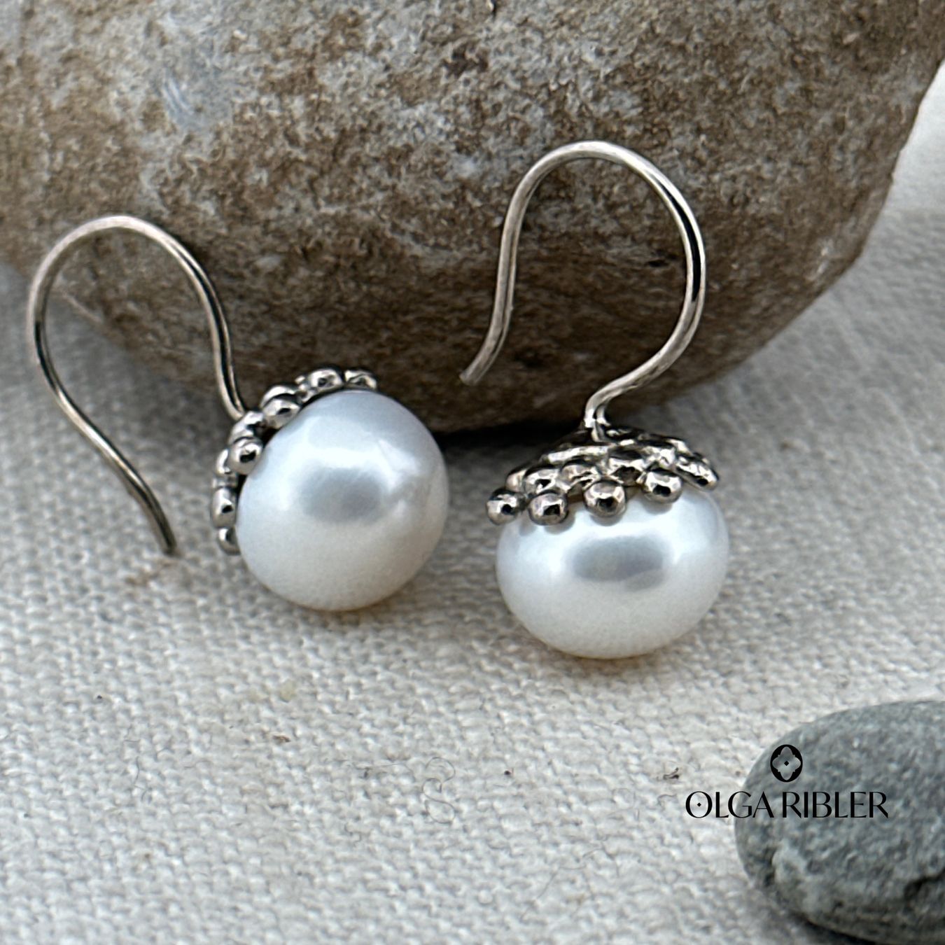 Olga Ribler Boucles d'oreille: Perlenohrringe – Neuf (Voir description) à Luzern par MonikaS03 2