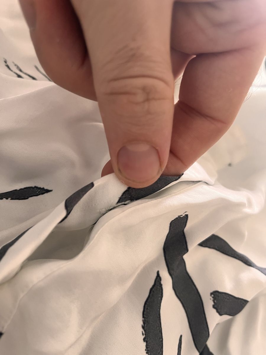 Nile Camicette: Bluse NILE weiss grau mit Muster Grösse M  – Usato da Lausanne venduto da Danash 3