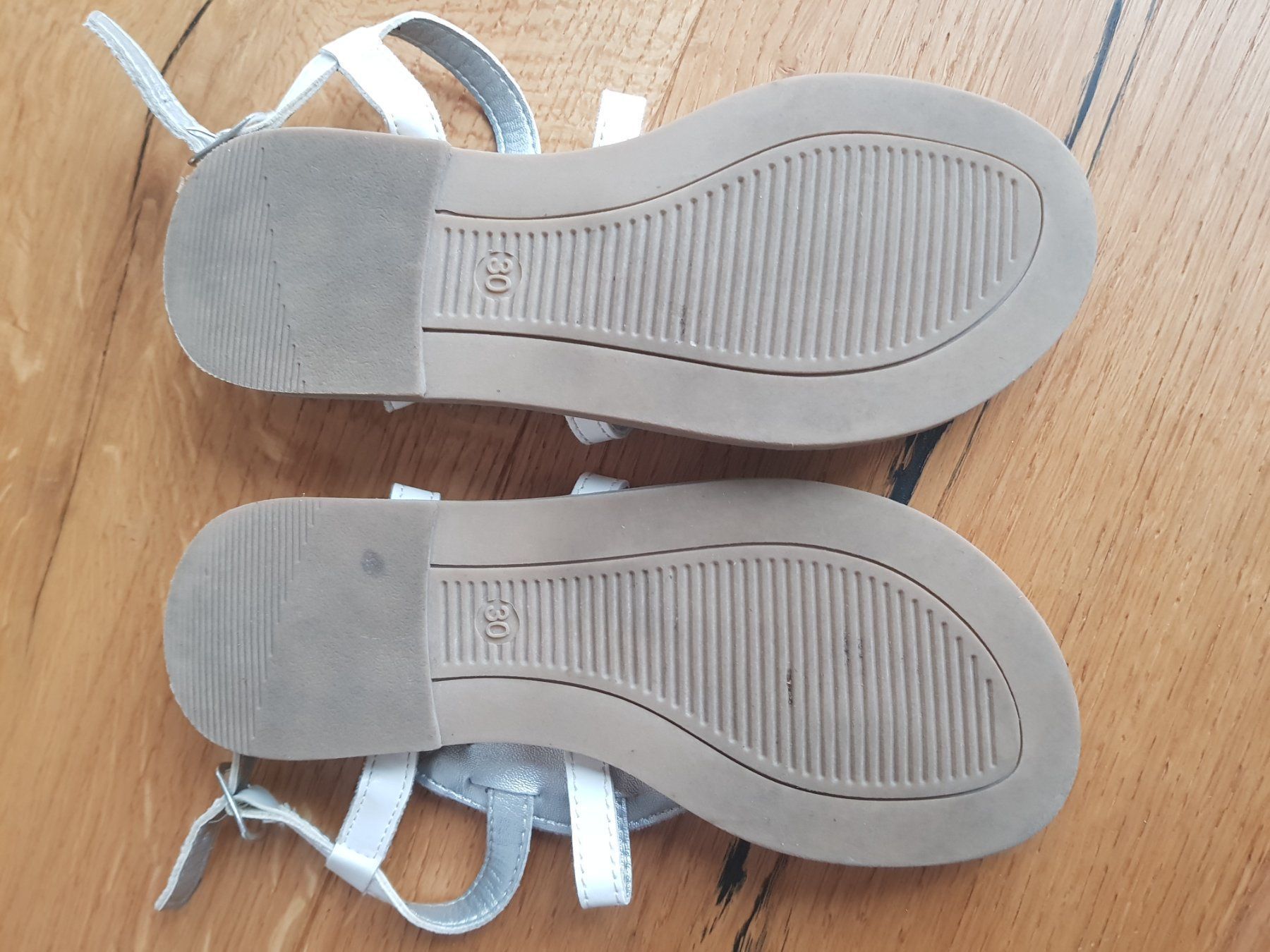 Scarpe per ragazze: Sandalen Gr.30 – Usato da Brütten venduto da gupi1717 1